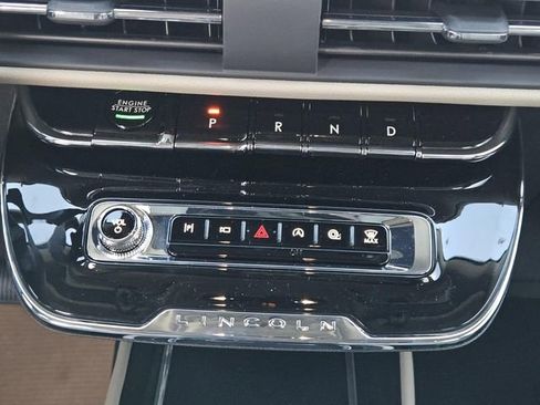 New 2026 Lincoln Corsair Premiere image 12