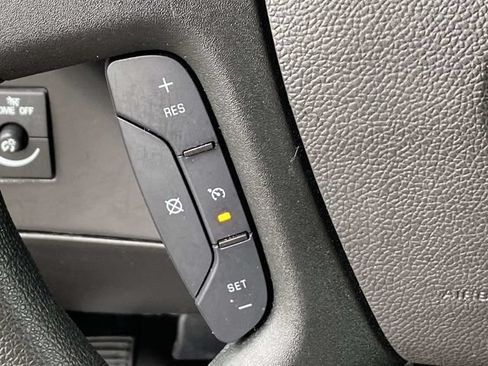 Used 2025 Chevrolet Express 2500 w/ Driver Convenience Package RWD image 17
