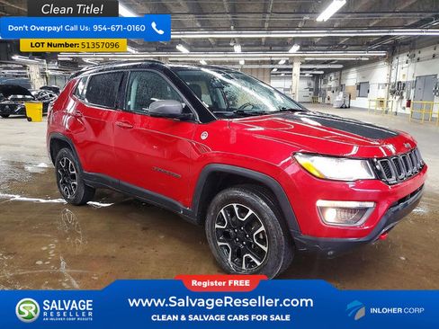 Used 2021 Jeep Compass Trailhawk w/ Sun and Sound Group AWD/4WD image 5