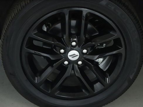 Used 2025 Dodge Durango GT image 12