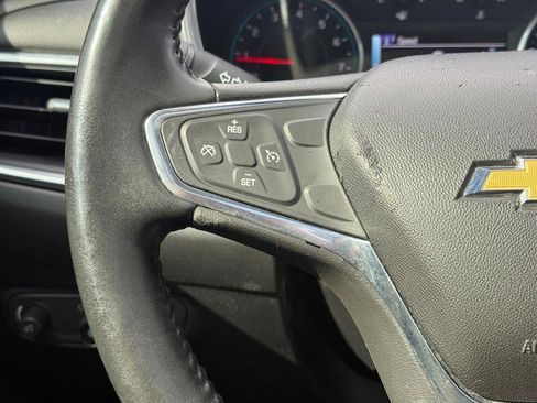 Used 2018 Chevrolet Equinox LT w/ Sun & Infotainment Package image 18