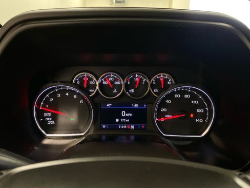 Used 2021 Chevrolet Tahoe Z71 w/ Z71 Signature Package image 22