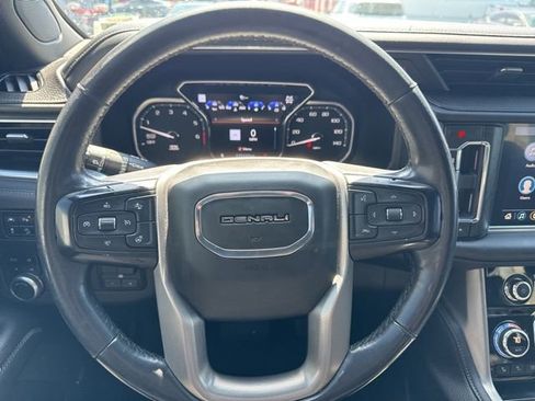 Used 2021 GMC Yukon Denali w/ Denali Premium Package image 24