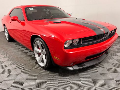 Used 2009 Dodge Challenger SRT8 w/ SRT Option Group II RWD image 8