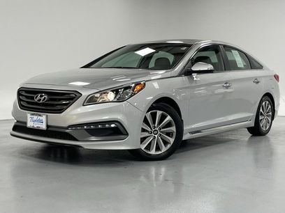 Used 2017 Hyundai Sonata Sport w/ Value Edition Package 02