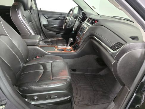 Used 2013 Chevrolet Traverse LT w/ LPO, 'HIT The Road' Package AWD/4WD image 12