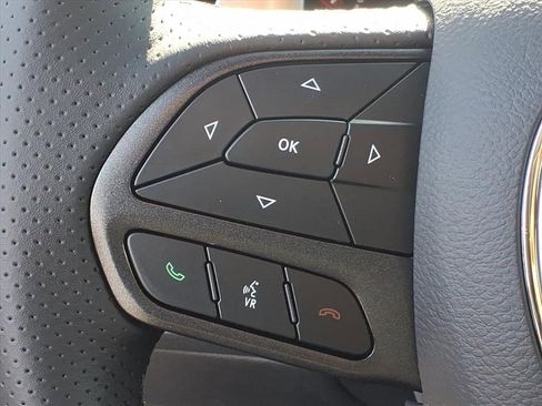 Used 2025 Dodge Durango GT image 12