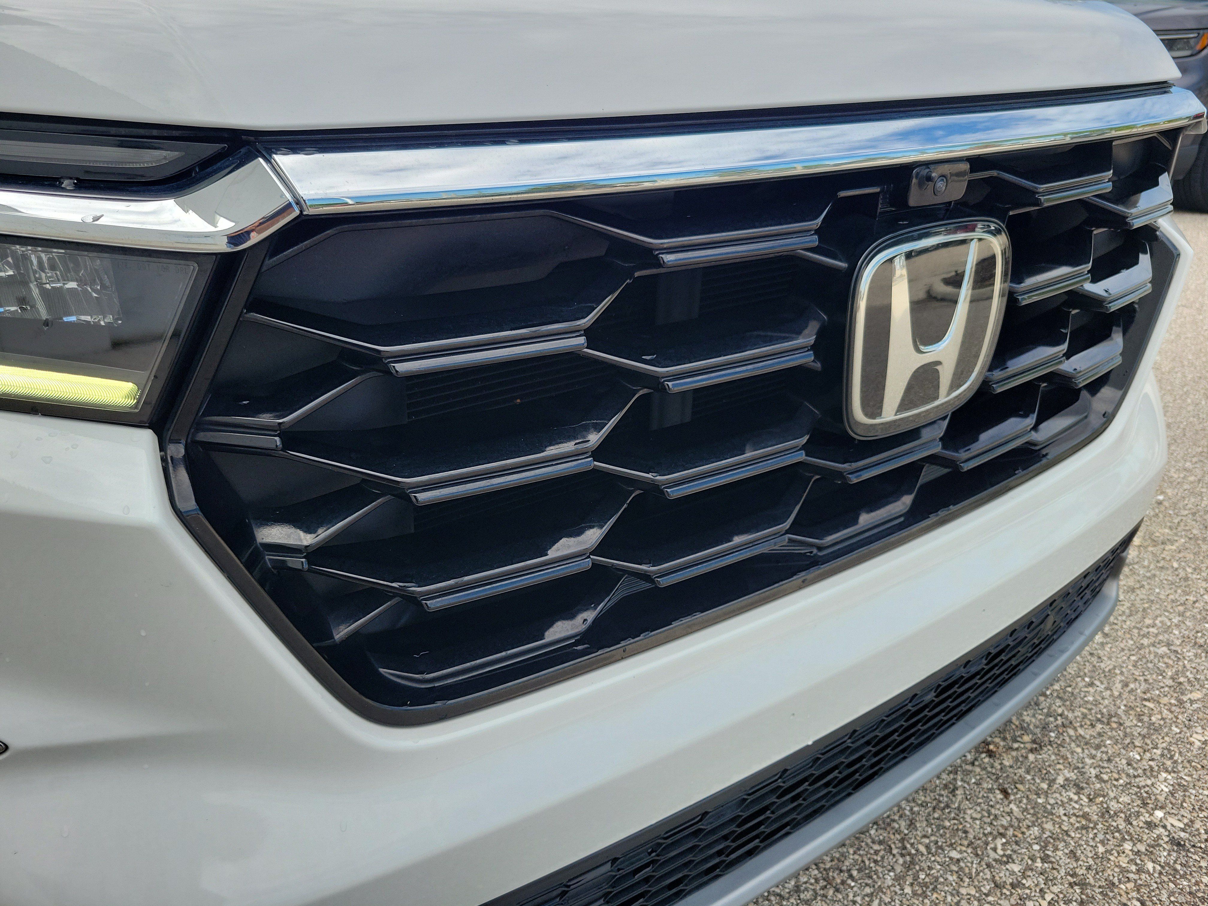 Used 2024 Honda Pilot Elite image 14