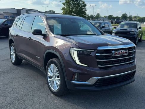 Used 2024 GMC Acadia Elevation w/ Luxury Package FWD image 9