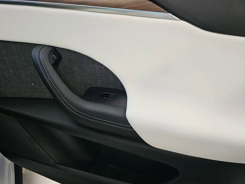 Used 2022 Tesla Model X AWD/4WD image 6