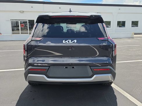 New 2026 Kia EV9 Light RWD image 7