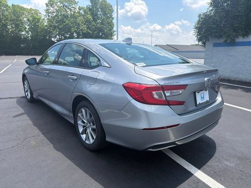 Certified 2022 Honda Accord LX image 3