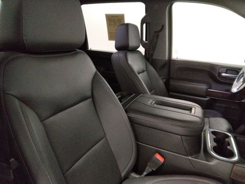 Used 2022 GMC Sierra 2500 SLT w/ SLT Convenience Package image 43