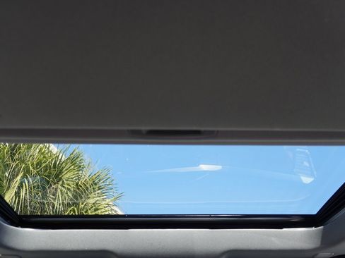 Used 2023 GMC Sierra 1500 Denali w/ Denali Reserve Package image 18