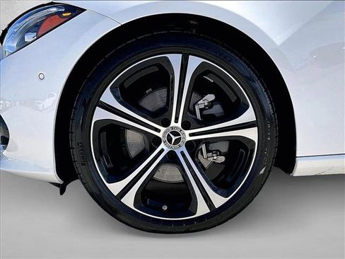 Used 2025 Mercedes-Benz C 300 Sedan image 10