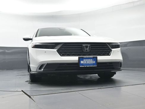 Certified 2024 Honda Accord Touring image 42