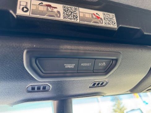 Used 2021 Jeep Wrangler Sport S image 28