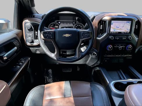 Used 2023 Chevrolet Silverado 2500 High Country w/ Z71 Off-Road Package AWD/4WD image 10
