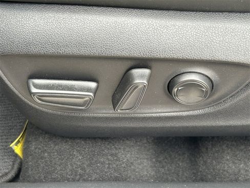 Used 2024 Toyota RAV4 XLE Premium image 24