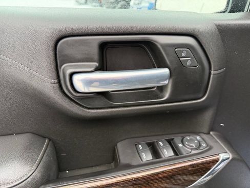 Used 2020 GMC Sierra 1500 Elevation w/ Elevation Value Package image 13