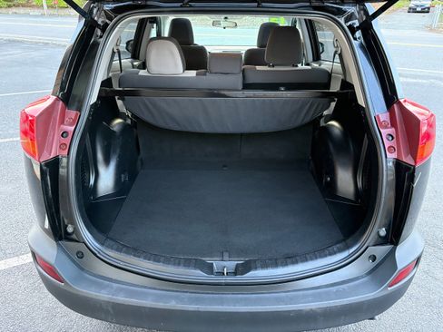 Used 2013 Toyota RAV4 XLE AWD/4WD image 20
