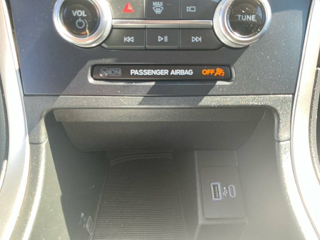Used 2024 Ford Edge SEL AWD/4WD image 19