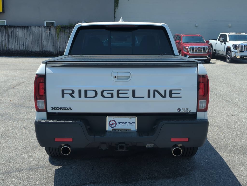 Used 2025 Honda Ridgeline RTL image 5