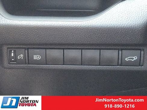 Used 2025 Toyota RAV4 XLE Premium FWD image 24