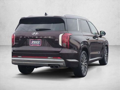 Used 2024 Hyundai Palisade Calligraphy image 5