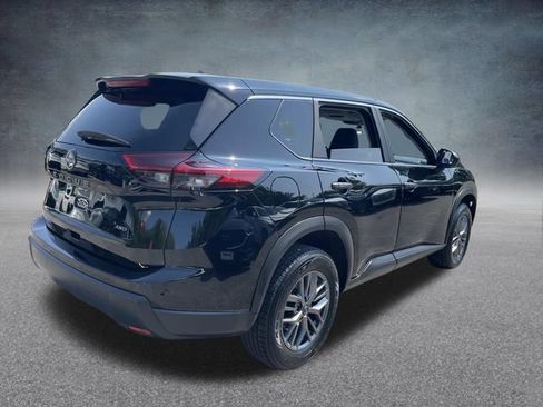 Used 2024 Nissan Rogue S AWD/4WD image 9
