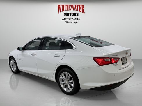Used 2025 Chevrolet Malibu LT FWD image 2
