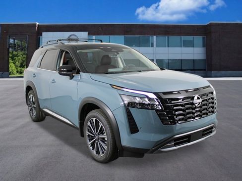 New 2026 Nissan Pathfinder Platinum image 7