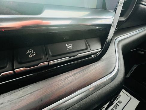 Used 2024 GMC Sierra 1500 SLT w/ SLT Premium Plus Package image 37