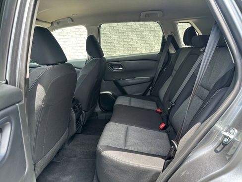 Used 2024 Nissan Rogue SV image 13