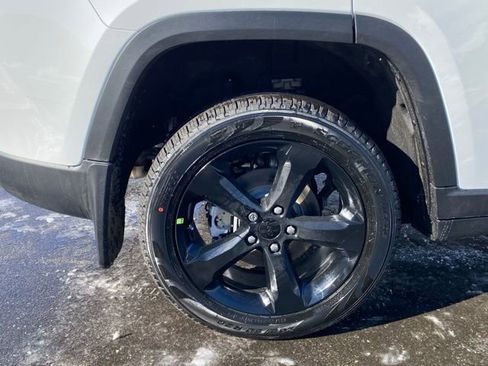 New 2026 Jeep Grand Cherokee Limited w/ Limited Altitude Package image 18