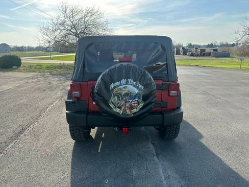 Used 2012 Jeep Wrangler Sport w/ Connectivity Group image 4