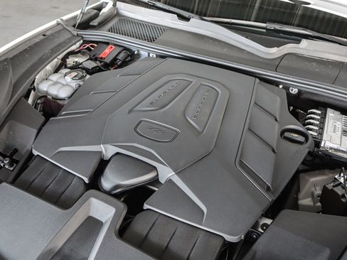 New 2026 Porsche Cayenne AWD/4WD image 27