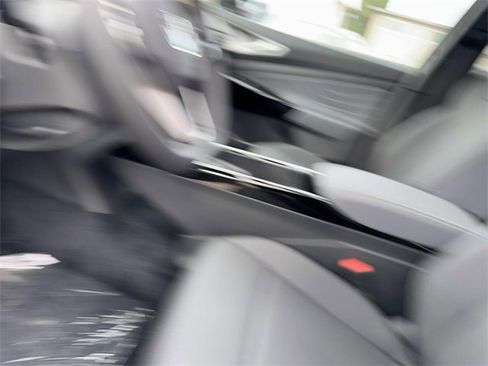 New 2025 Volkswagen ID.4 Pro S image 19