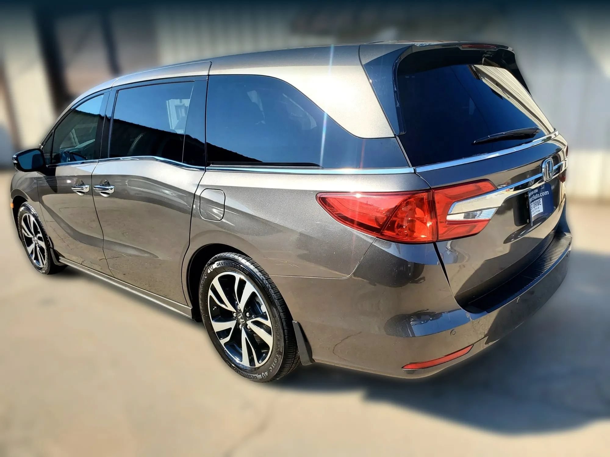 Used 2018 Honda Odyssey Elite image 11