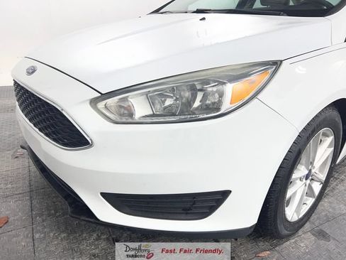Used 2015 Ford Focus SE FWD image 11