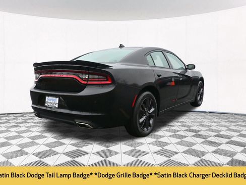 Used 2021 Dodge Charger SXT w/ Blacktop Package image 13