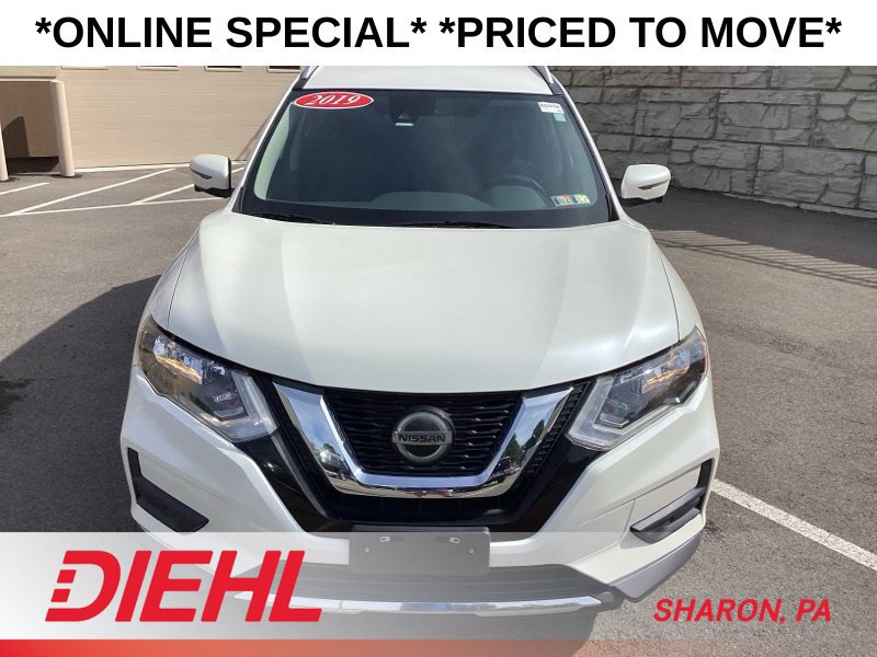 Used 2019 Nissan Rogue SV w/ Premium Package FWD image 5