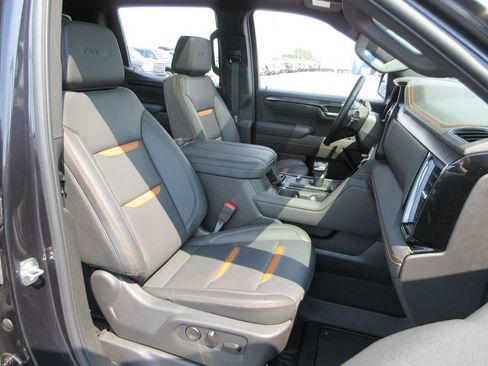 Certified 2026 GMC Sierra 1500 AT4 w/ AT4 Premium Package AWD/4WD image 25