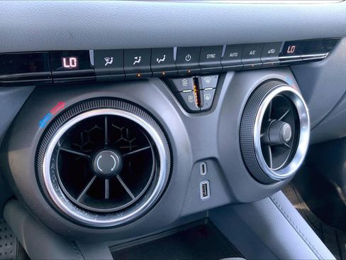 Used 2022 Chevrolet Blazer LT w/ LPO, Floor Liner Package FWD image 33