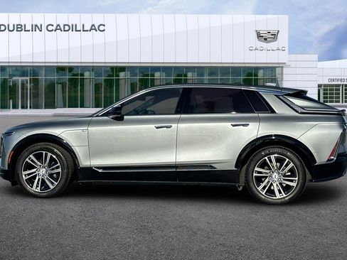 Certified 2024 Cadillac Lyriq Luxury AWD/4WD image 7