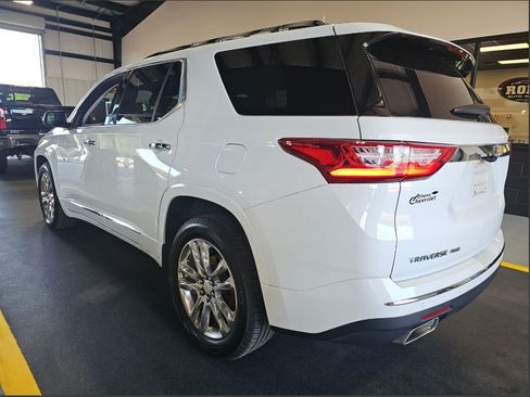 Used 2018 Chevrolet Traverse High Country AWD/4WD image 3