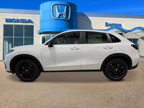 New 2026 Honda HR-V Sport image 2