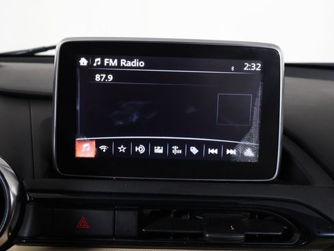 Used 2016 MAZDA MX-5 Miata Grand Touring image 42