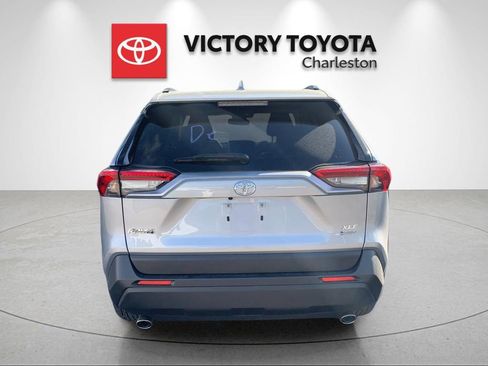 Used 2025 Toyota RAV4 XLE w/ Convenience Package image 4