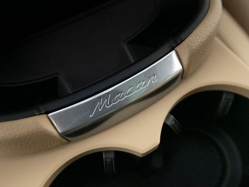 New 2026 Porsche Macan AWD/4WD image 27